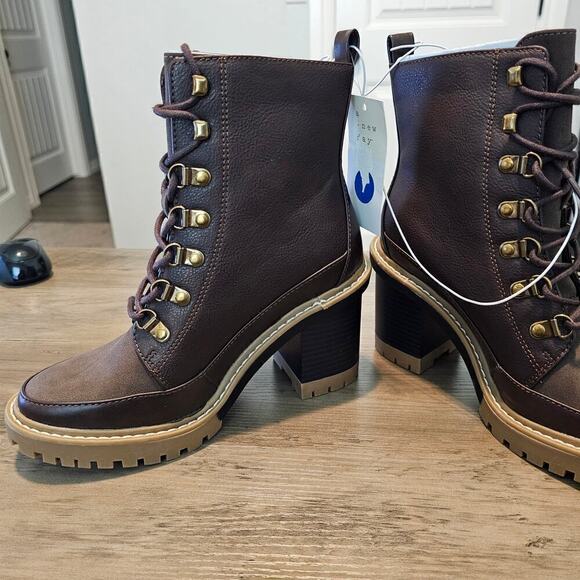 A New Day Tessa Heeled Boots Womens Size 7 Brown Chunky Round Toe Lace Up - Picture 4 of 8